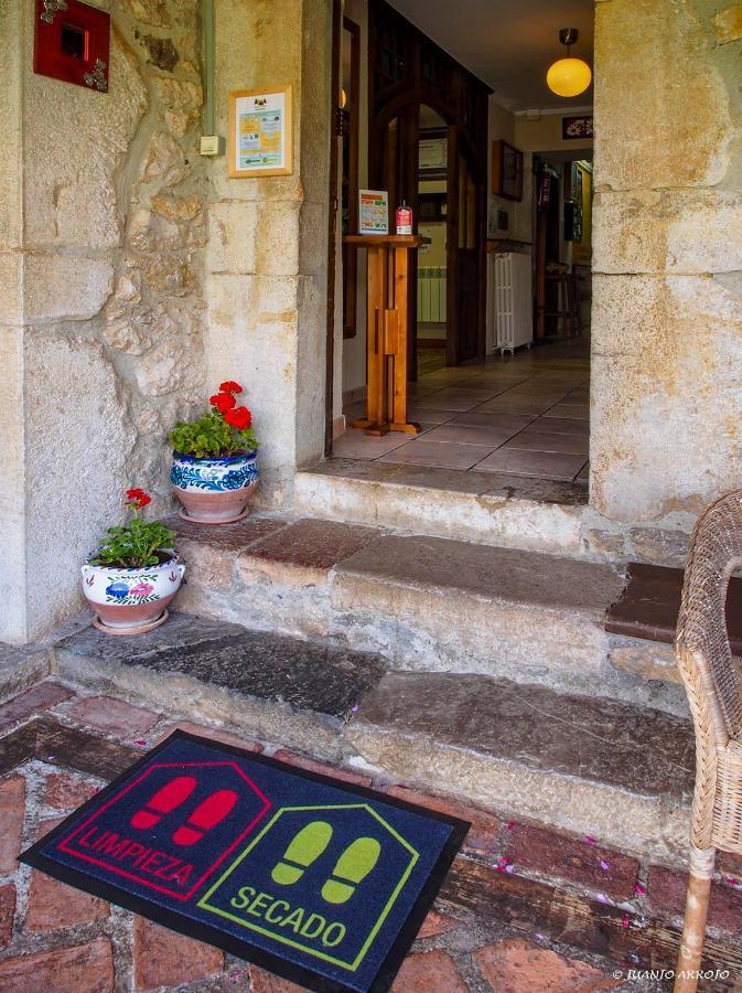 Casa De La Montana Albergue Turistico Авин Экстерьер фото