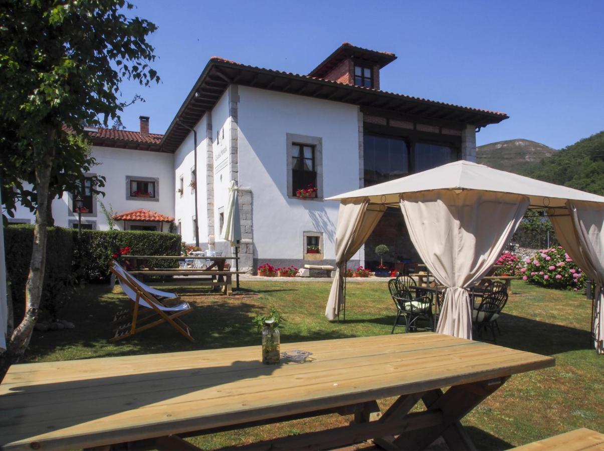 Casa De La Montana Albergue Turistico Авин Экстерьер фото