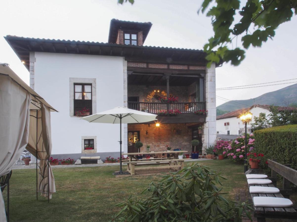 Casa De La Montana Albergue Turistico Авин Экстерьер фото